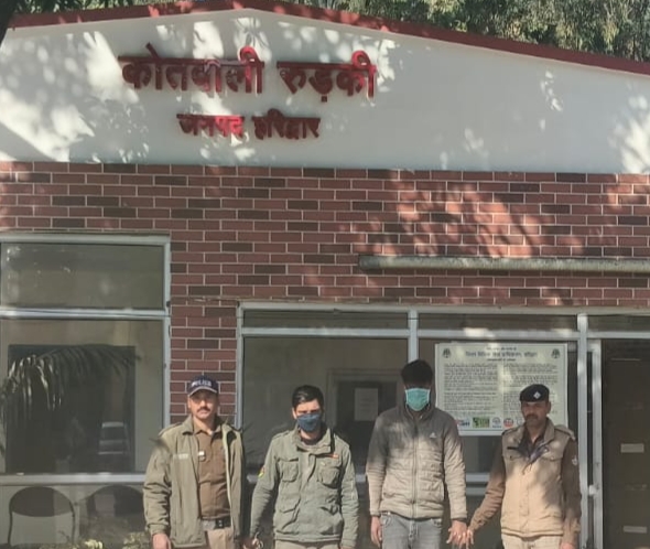 बन्द घरो व निर्माणाधीन मकानों को निशाना बनाकर देते थे चोरी की घटनाओ को अन्जाम