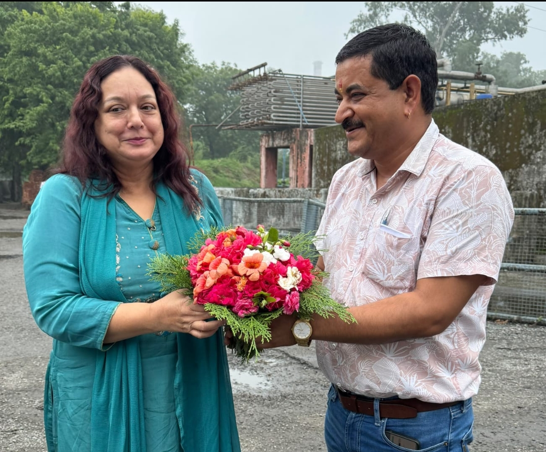 आंचल दुग्ध संघ की व्यवस्थाओं से संतुष्ट दिखे निदेशक ईलागिरी, गुणवत्ता और निर्माण कार्य की सराहना  84 करोड़ के अत्याधुनिक दुग्ध प्रसंस्करण प्लांट का निरीक्षण, समयबद्ध निर्माण पर दिया जोर