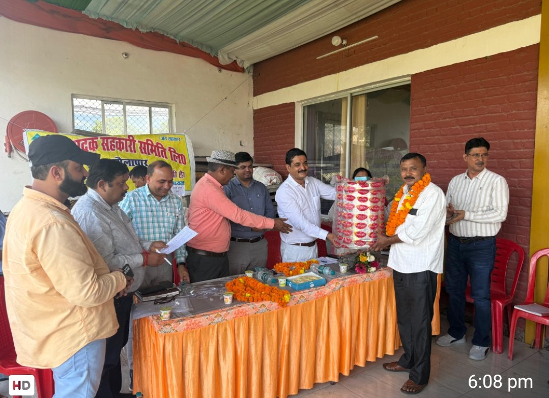 गौलापार की छह दुग्ध समितियों में 2.50 करोड़ की दुग्ध खरीद, 22 लाख बोनस वितरित दुग्ध उत्पादकों को वितरित किए बोनस के चेक, उत्पादन बढ़ाने का किया आह्वान