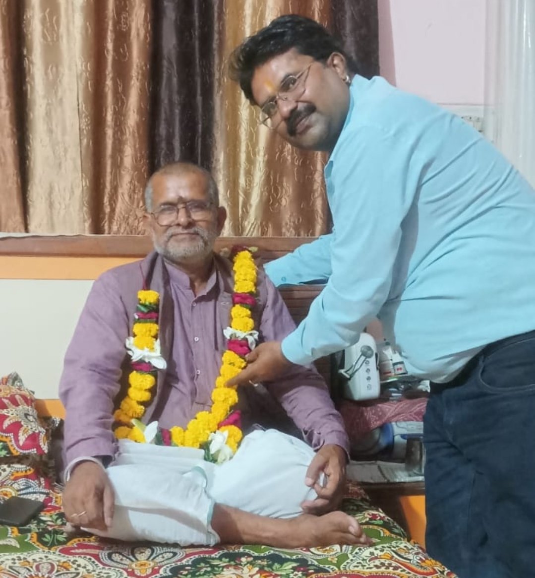 सत्य साधक का बुंदेलखंड की पावन धरा झांसी में नवरात्रि के प्रथम दिन में भव्य एवं विराट स्वागत हुआ 